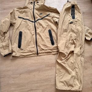 Nike Men's Beige Windbreaker Jacket and Pants Set